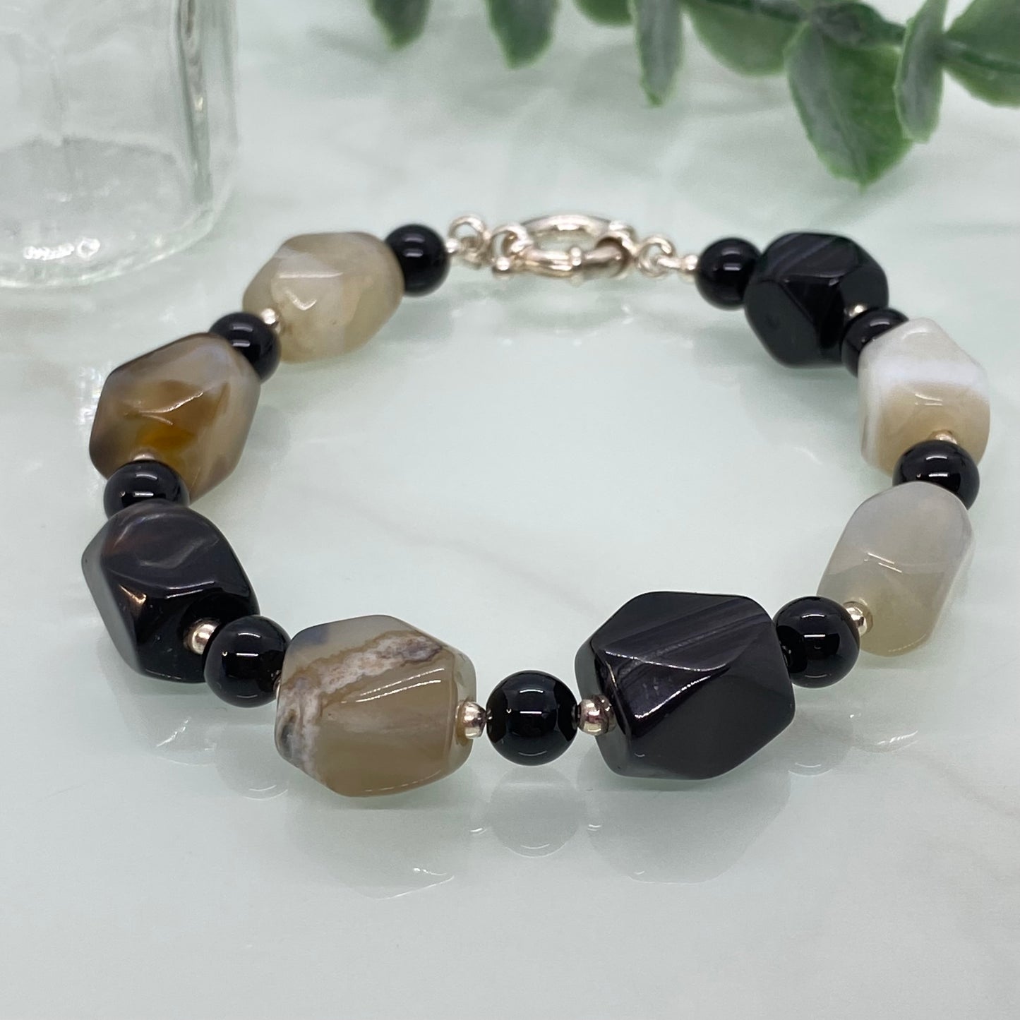 Agate & Onyx Bracelet – Sterling Silver Bolt Ring Clasp