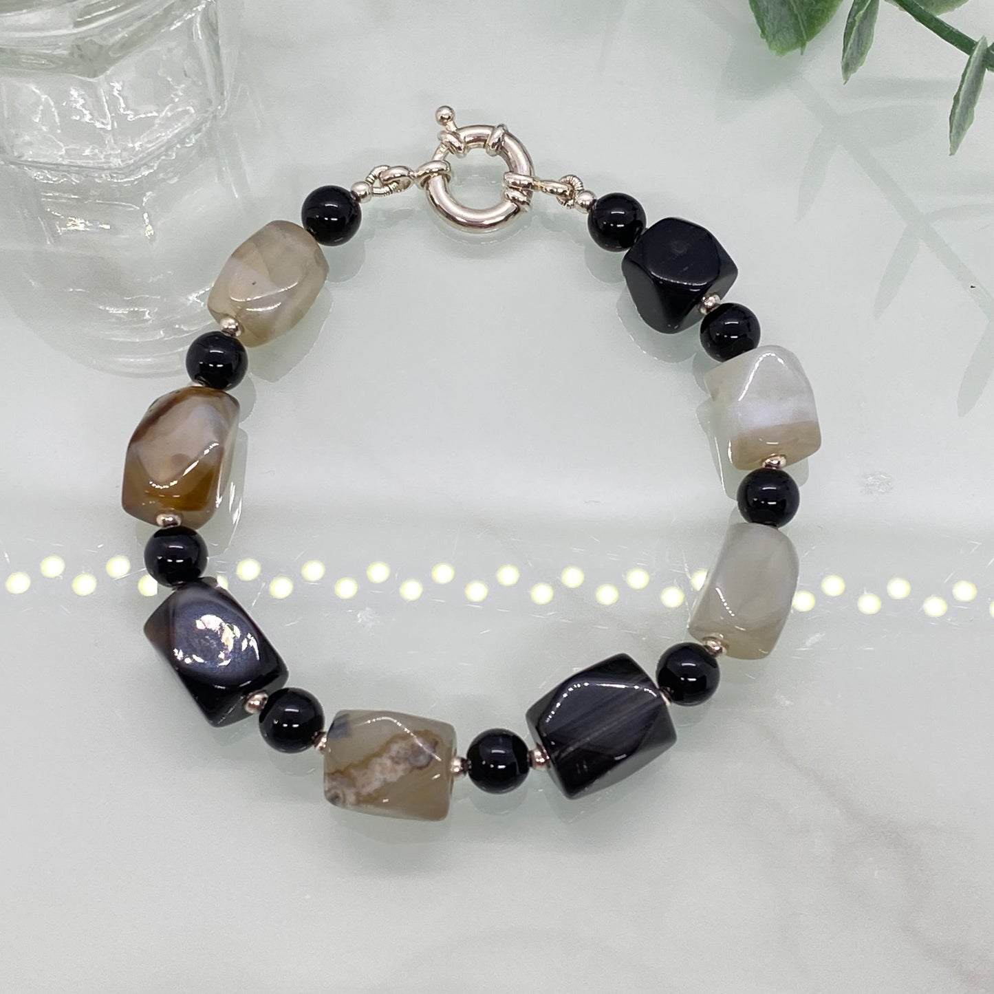 Agate & Onyx Bracelet – Sterling Silver Bolt Ring Clasp